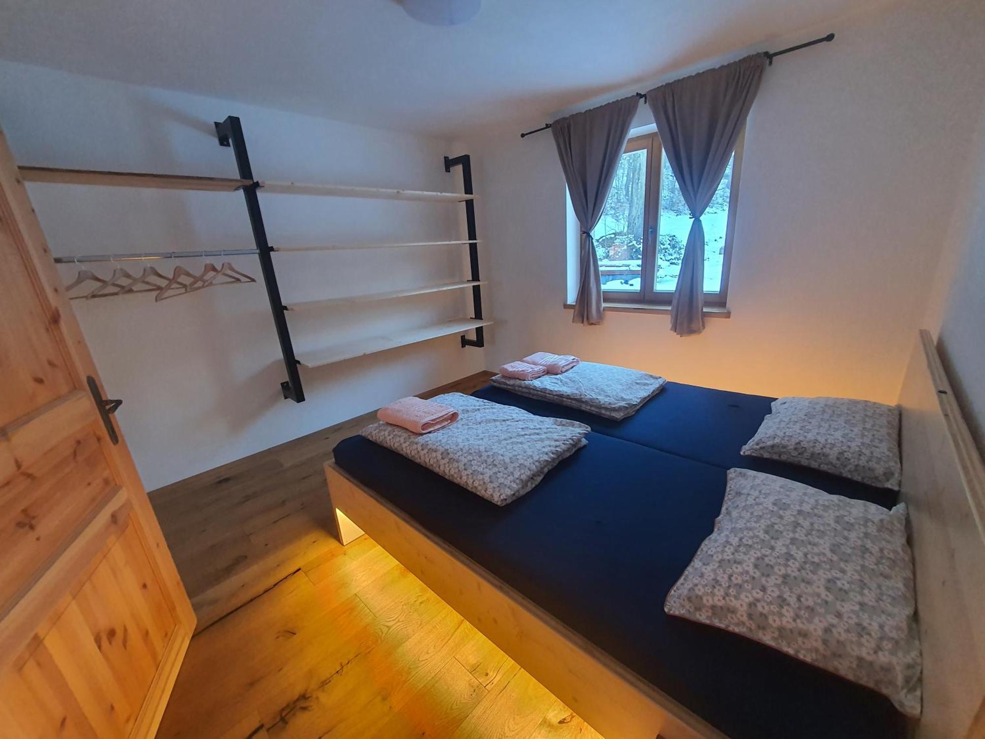 Apartment Larch House *